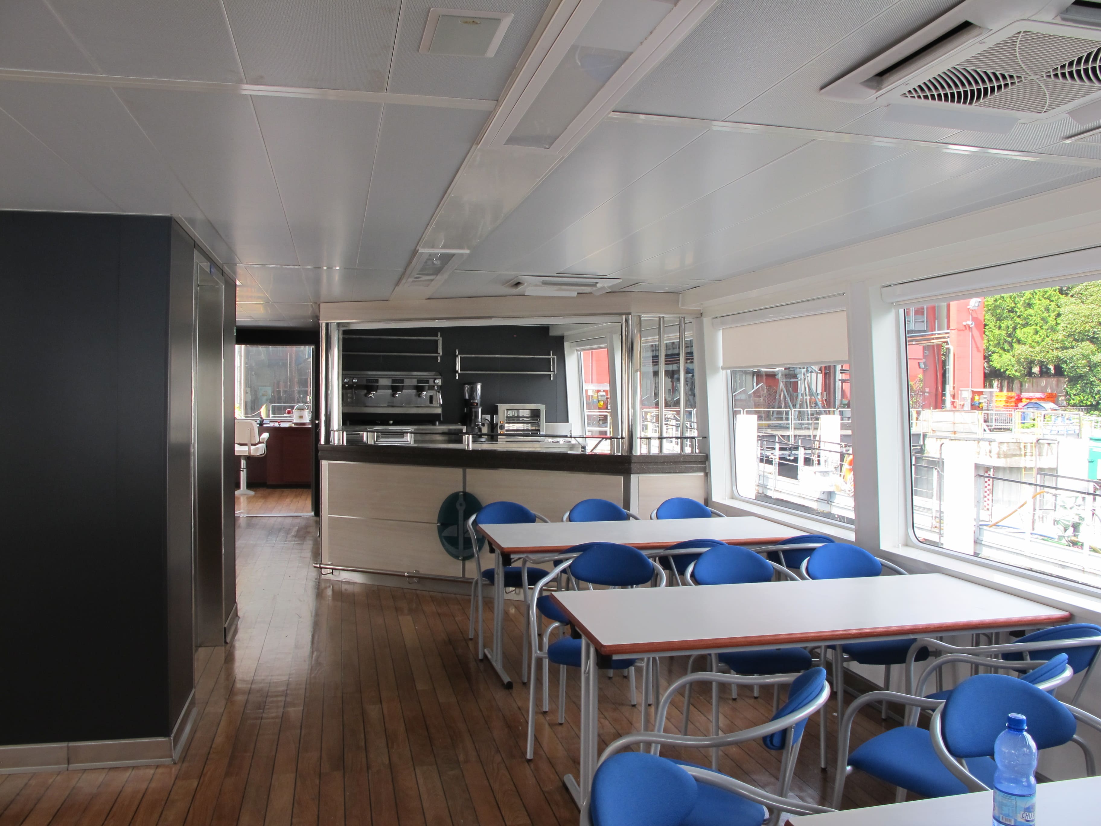 Bisbino_bar_1.jpg